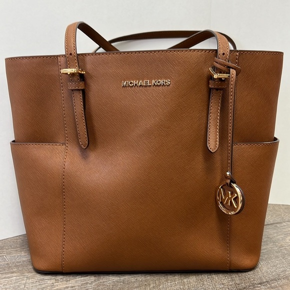 Michael Kors Large Saffiano Leather Top Zip Tote - Picture 3 of 15